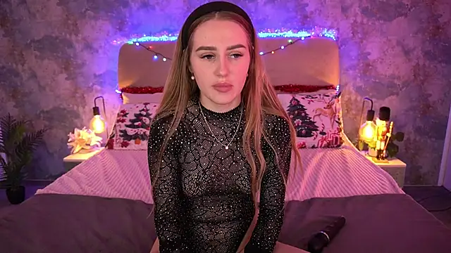 GabriellaJass online show from December 14, 10:48 pm