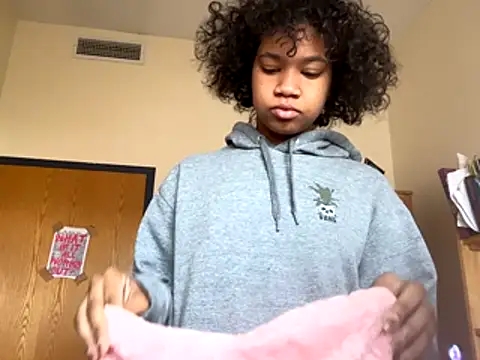 luvrgrllani online show from November 30, 3:16 pm