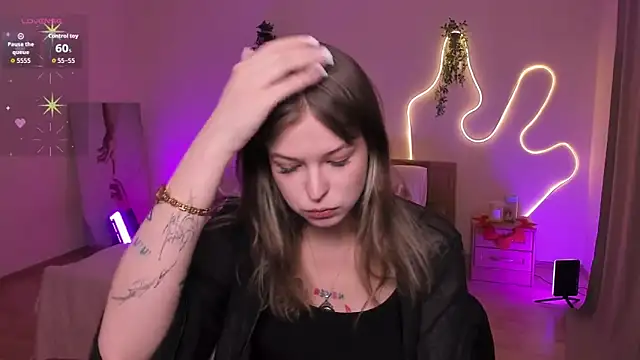 Lisa Blossom online show from April 20, 6:05 am