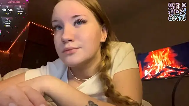 PandaFluff online show from March 9, 10:24 pm