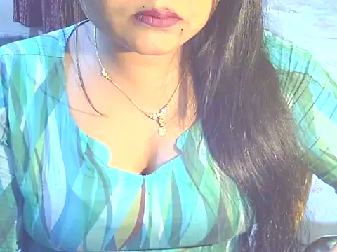 Nusrat Faria07 online show from December 17, 8:13 pm