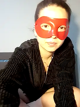 Maskelihatun online show from March 6, 8:37 pm