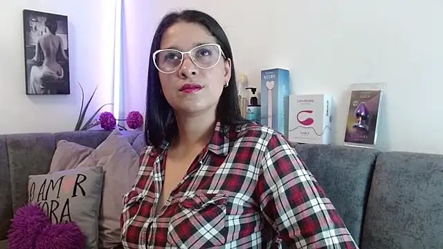 Alana steel 1 online show from March 30, 7:35 pm