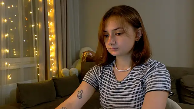 Lelia Vibe online show from July 29, 8:31 pm