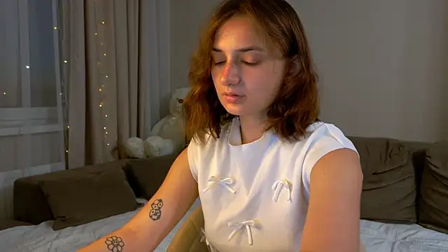 Lelia Vibe online show from August 4, 12:16 am