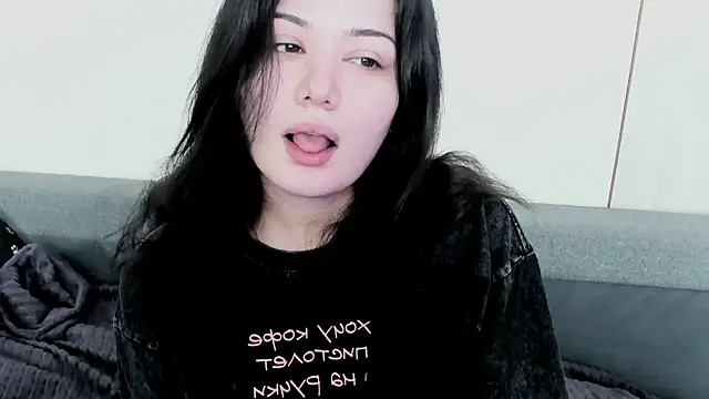 Dark Moni online show from July 4, 3:35 am