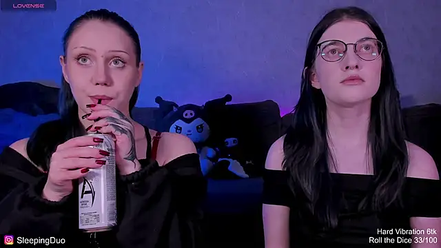 Threesomebabes online show from June 5, 5:08 pm