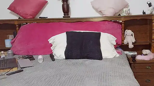 Hollbunny Voxi online show from April 3, 6:39 pm