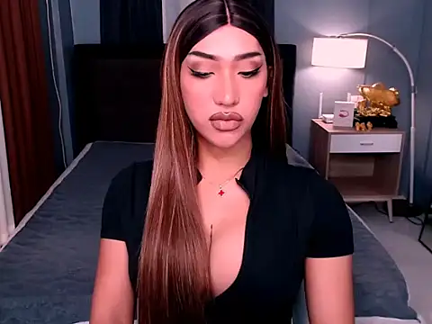 MystiqueQueen online show from April 3, 10:13 am