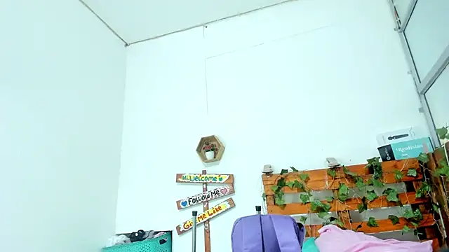 cris dulce online show from April 8, 11:29 pm