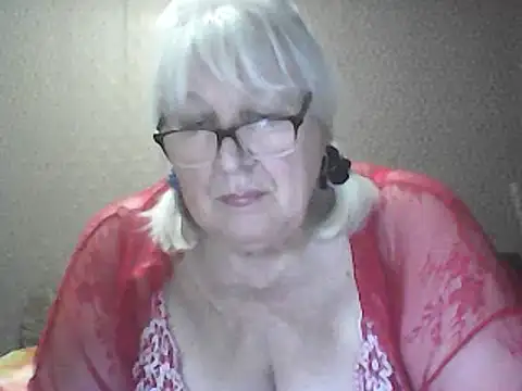 Alexia64231 online show from May 13, 4:35 pm