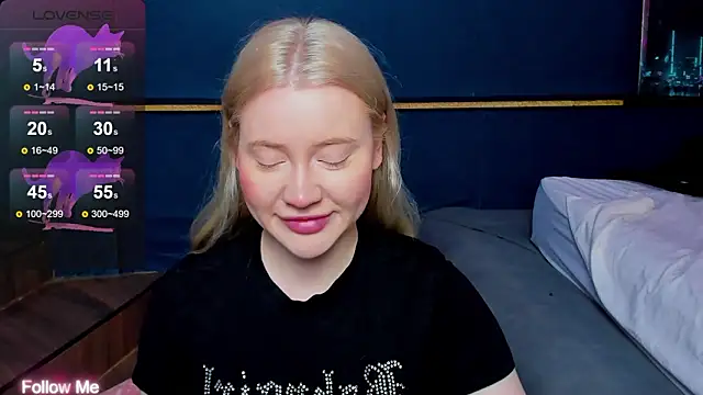 Lillie Berry online show from March 19, 4:17 am