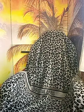 Miss tits2025 online show from April 22, 7:27 am