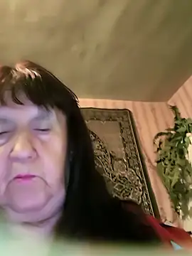 CrystalLime6411 online show from April 10, 5:08 pm