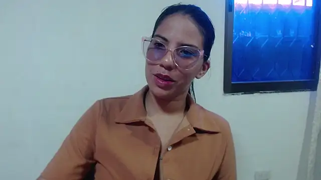 SamantaSweett  online show from May 25, 8:41 pm