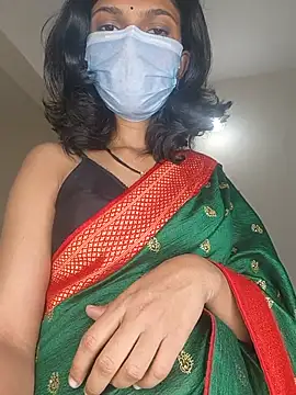 Shivani2002 online show from July 13, 5:03 pm