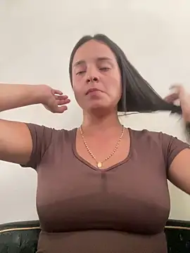 Mia jhoonson online show from March 5, 8:26 pm