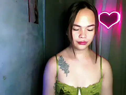 sweetsassyxx online show from April 16, 6:35 am