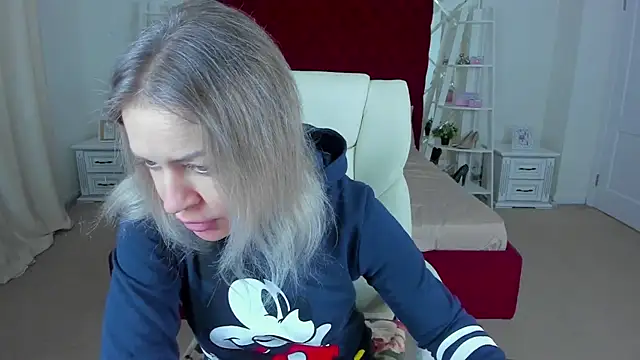 Anna Snows online show from March 26, 6:37 am