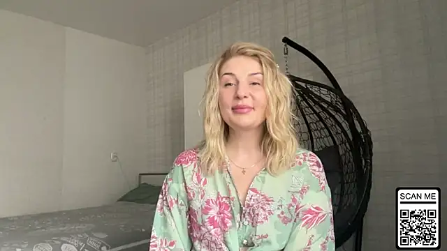 Blondie xoxoxo online show from April 1, 12:39 pm