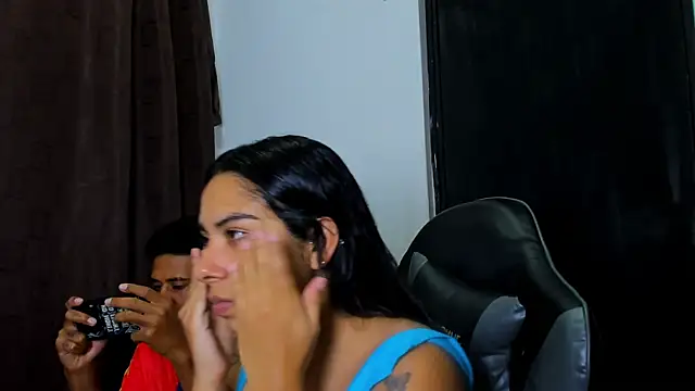 violet and myers online show from June 1, 8:32 pm