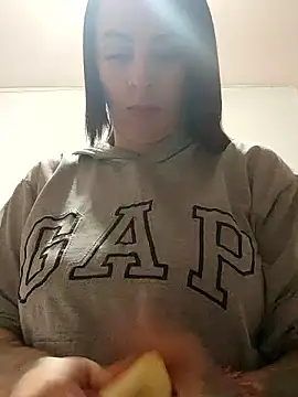 carolineblich online show from January 8, 5:39 pm