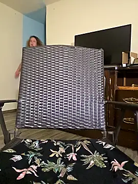 LacyLaurent online show from April 21, 1:42 am