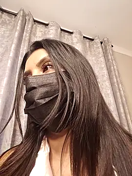 Indian GlowingMiax online show from April 9, 9:15 am