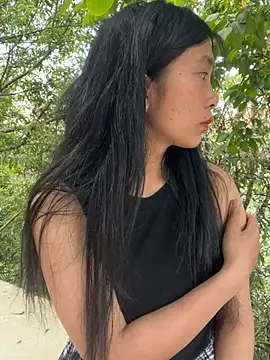 EmLy02 online show from April 9, 10:20 am