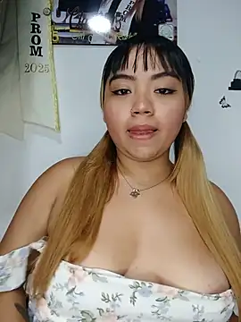 Emily  Hott online show from July 5, 5:02 am