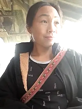 lucybaby00 online show from March 21, 8:19 am