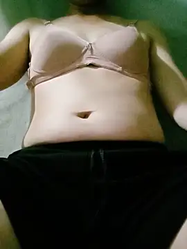 lucybaby00 online show from June 12, 6:16 pm