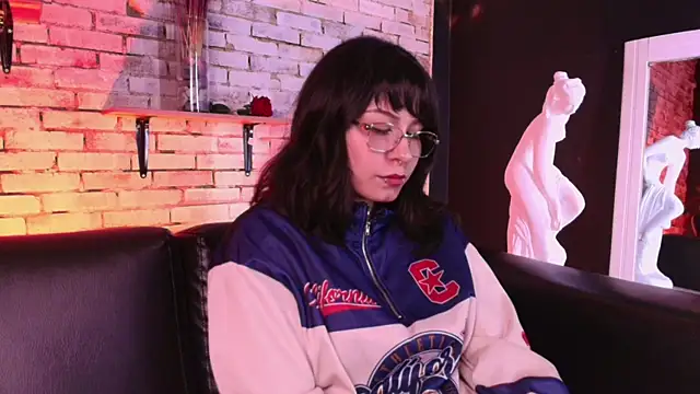 kitty malach online show from March 22, 8:20 am