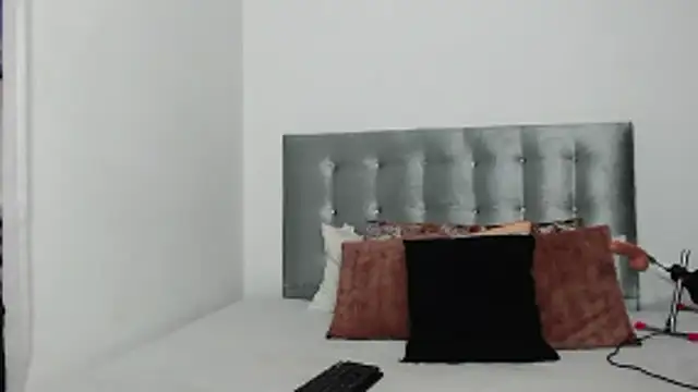 DaiishaWolf online show from October 8, 9:08 pm