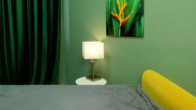 EllenLamb online show from March 29, 7:51 am