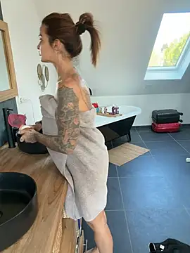 AmyStone   online show from March 21, 10:20 am