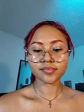 MAYASMITH   online show from May 15, 11:07 pm