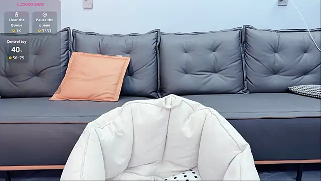 yuer2563 online show from April 16, 4:13 am