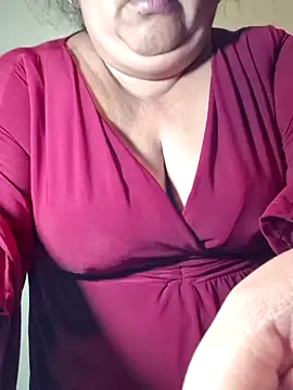 curvy diva  online show from April 10, 9:26 am