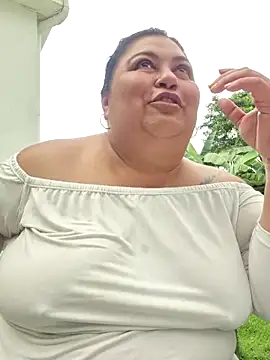 curvy diva  online show from March 7, 2:13 pm