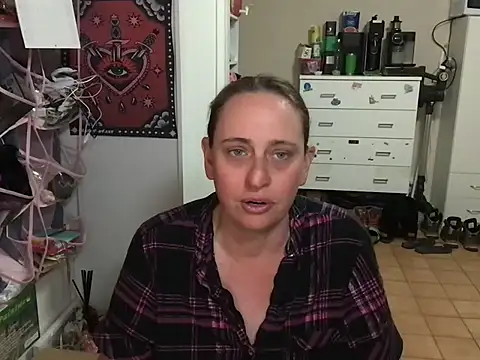 TheSilentCrown online show from September 28, 2:40 am