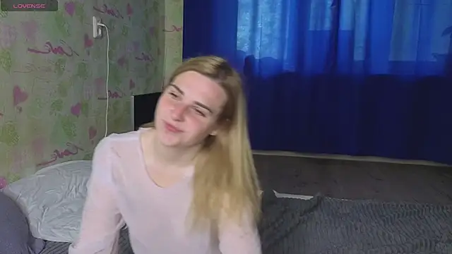 HelenMartines online show from June 15, 10:59 am