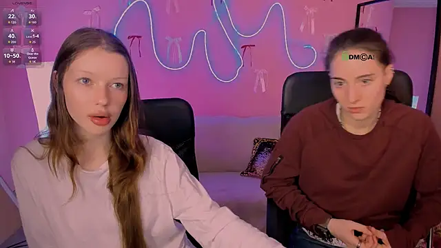 khloebeauty online show from March 18, 8:14 pm