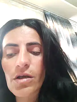 Gecenin Kralicesi online show from April 27, 6:43 am