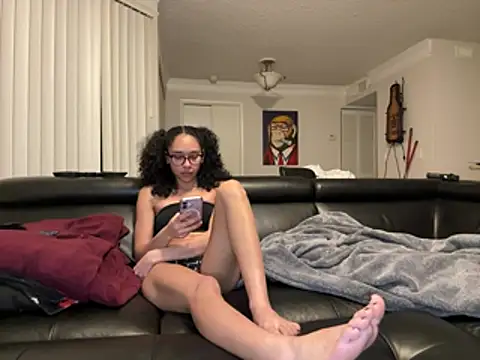 cupcakemia online show from April 16, 1:17 am