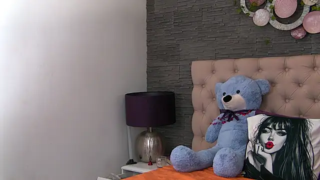 VannyFoxx online show from March 27, 3:24 pm