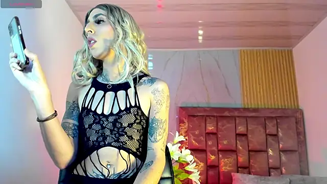 Isabella Haddad online show from March 26, 4:14 am