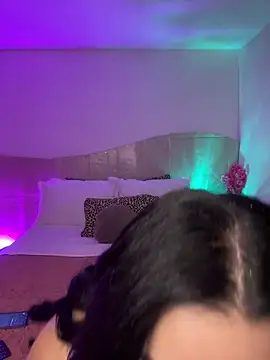 Vicky Saidi online show from April 4, 11:42 am