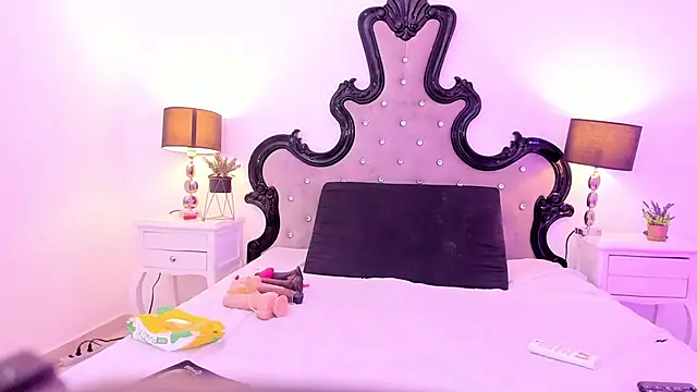  analyy  online show from October 22, 8:25 pm