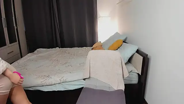  molly molly molly  online show from October 29, 10:30 am